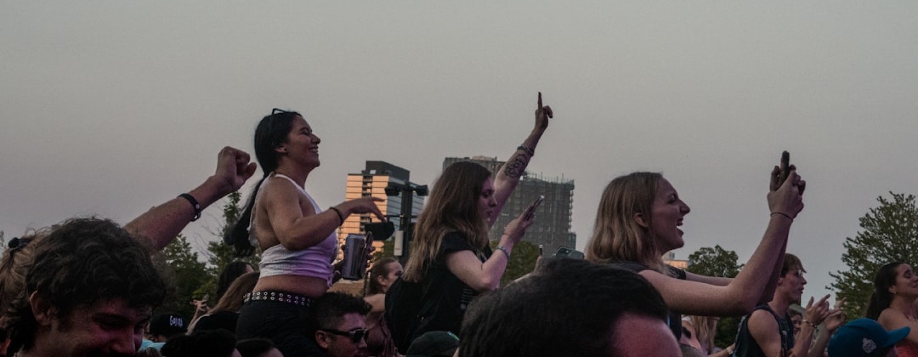 chicago concert week live crowd