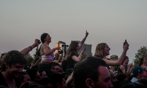 chicago concert week live crowd