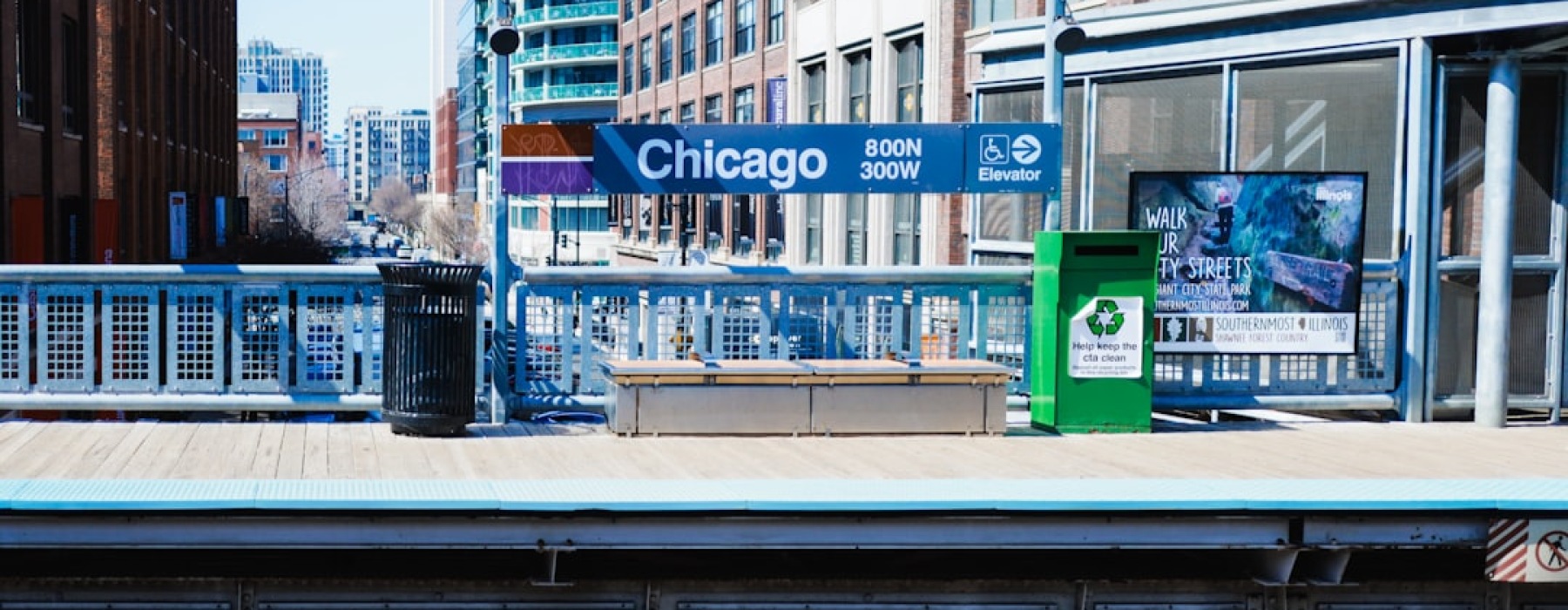 Chicago L train - apartments near public transportation chicago